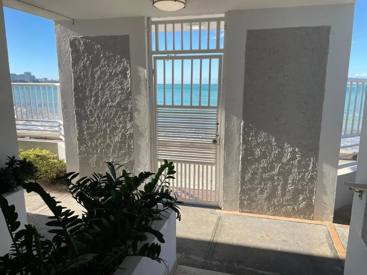 2 Bedroom 1 Bathroom Direct Beach Access Apt. San Juan Puerto Rico